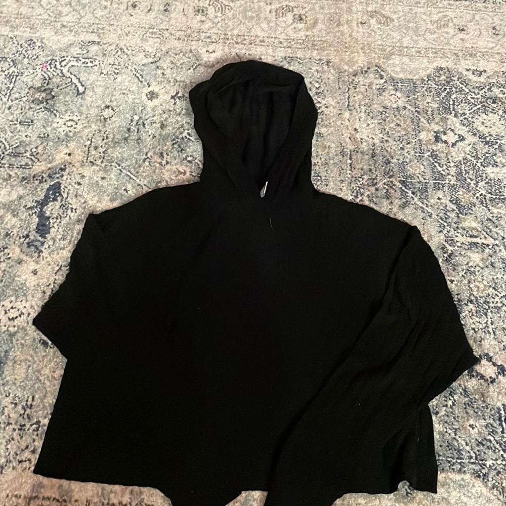 size small long sleeve sweater crop top